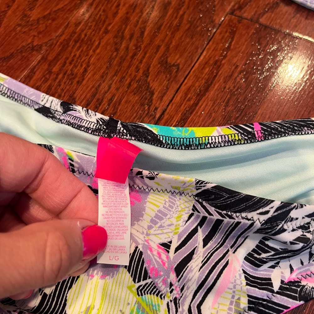 Victoria Secret bikini - Picture 6 of 13